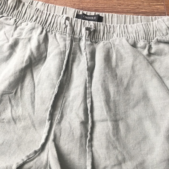 SHORTS - Picture 3 of 5